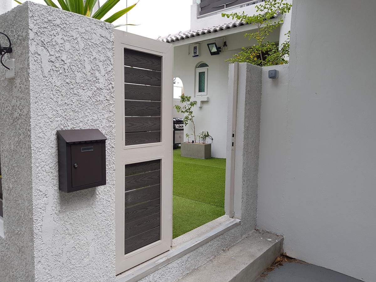 Villa Bienvenue Beachfront House Flic en Flac Екстер'єр фото